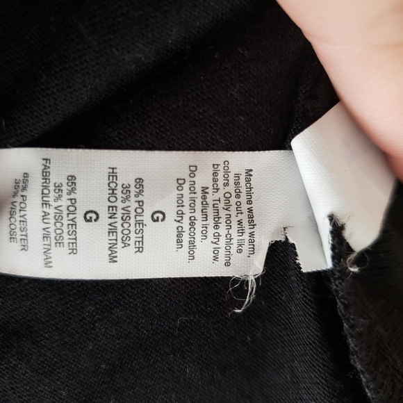 Skull & Rose's t-shirt - Picture 7 of 7